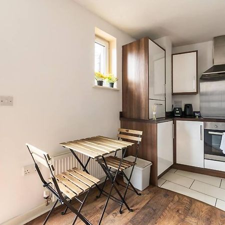 Stunning 1 Bd Flat In Lochend Park With A Patio Apartment Edinburgh Luaran gambar